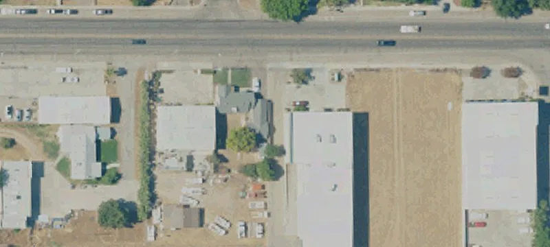 883 Dinuba Ave