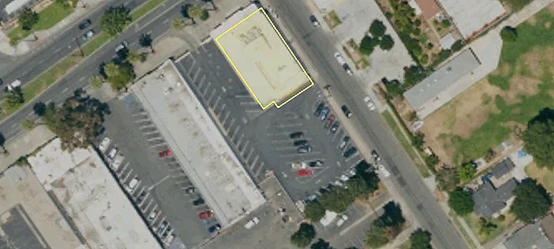 9204 Magnolia Ave