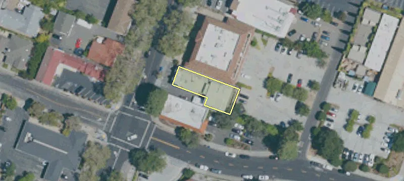 512 Santa Cruz Ave