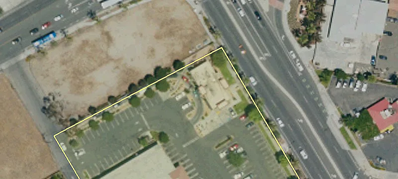 4860 La Sierra Ave