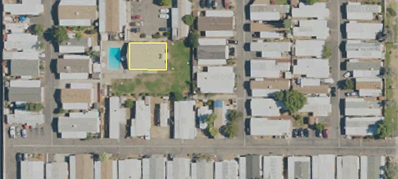 2110 Helm Ave