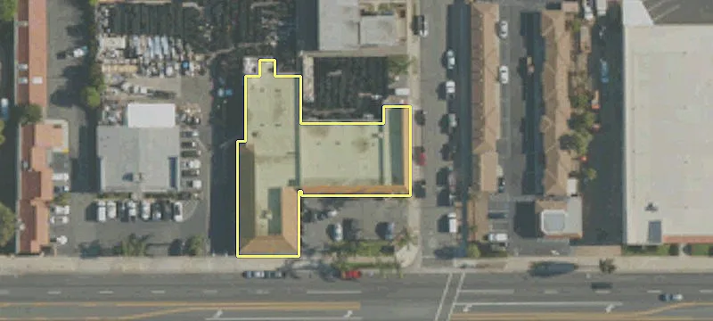 221 Whittier Blvd