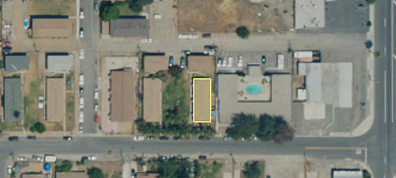 1351 Villa St