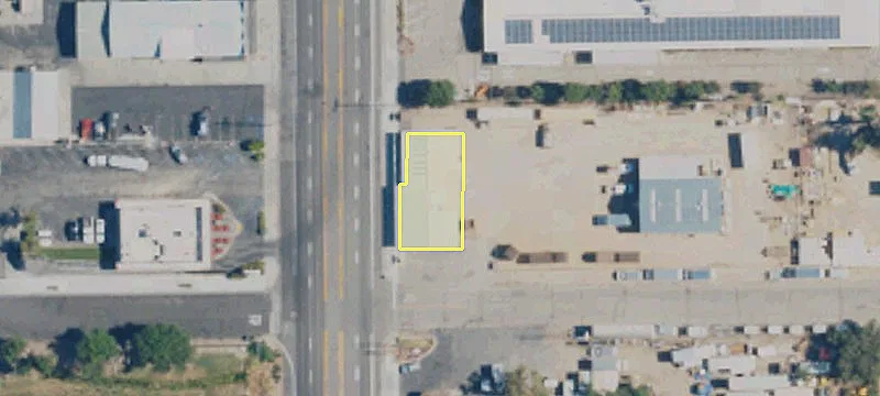 590 Main St