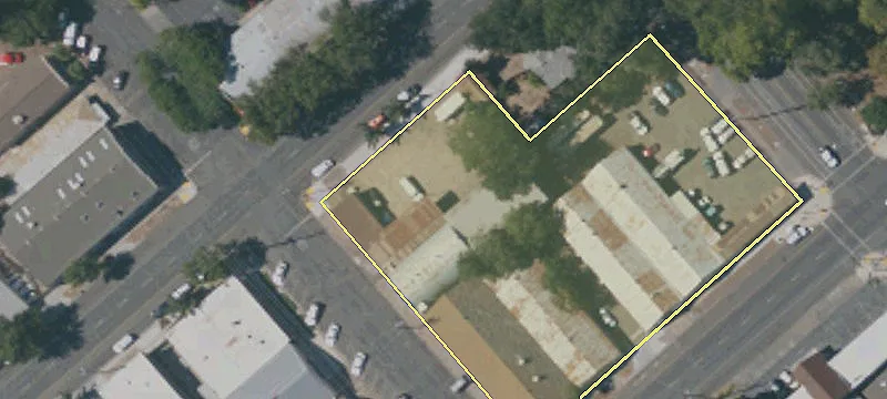 821 Cherry St