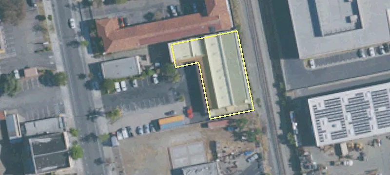 100 Main St