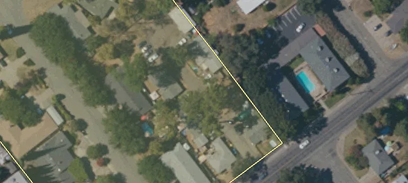 196 Lassen Ave