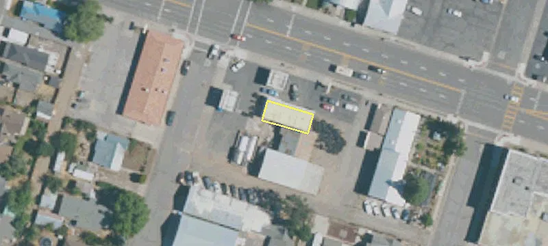 2000 Main St