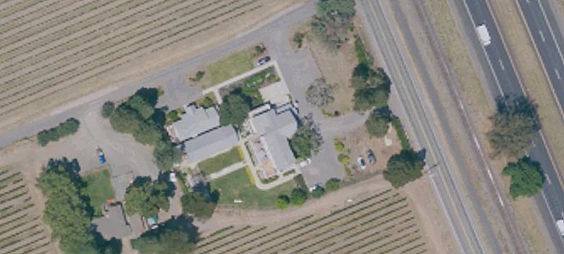 1205 Hillview Ln