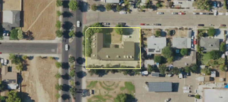 13521 Cypress Ave