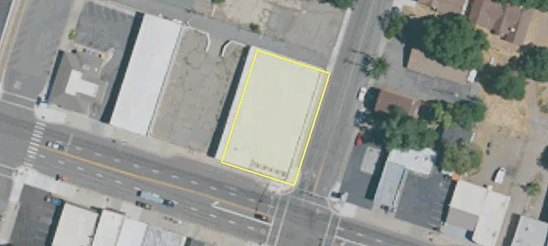 937 Main St