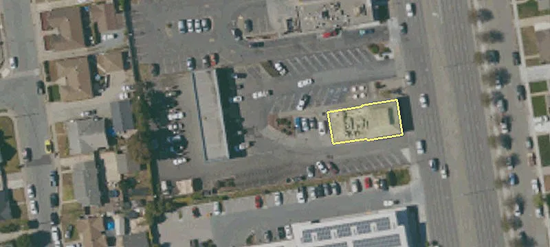 1333 Main St
