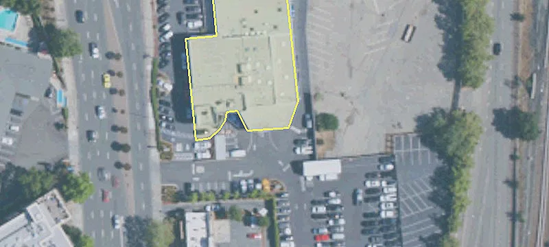 2404 Main St