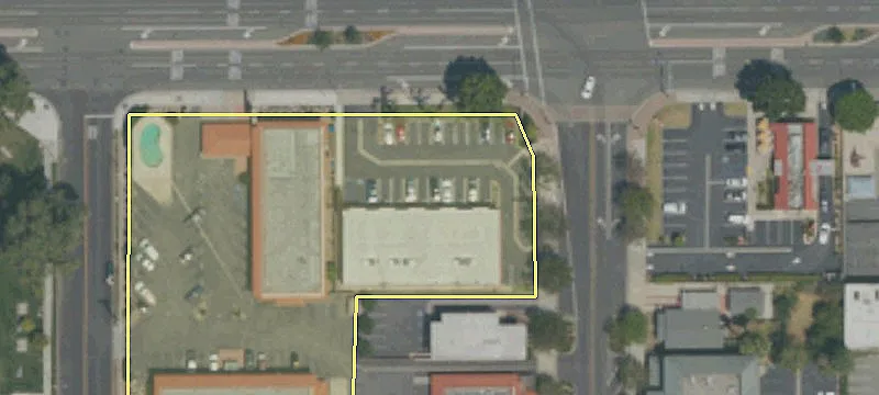 100 El Camino Real