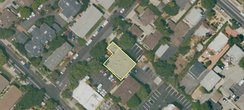 123 Padre St