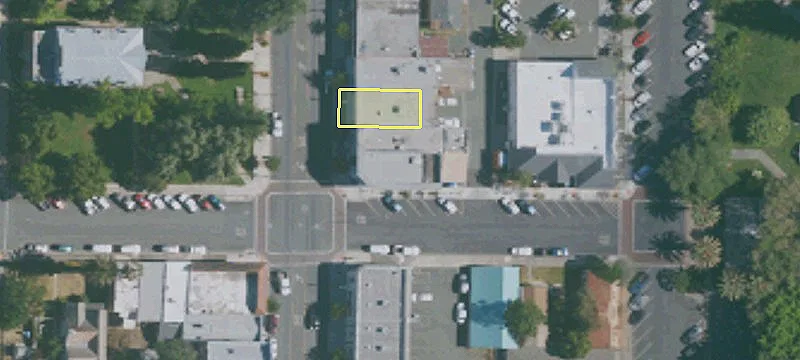 200 Main St