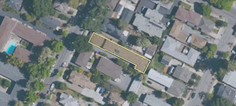 255 Mariposa Ave