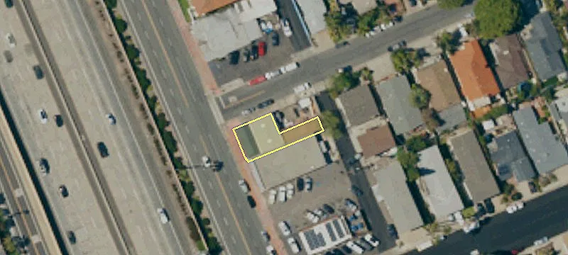 3301 El Camino Real