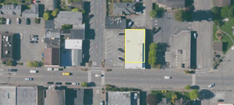 1320 Main St