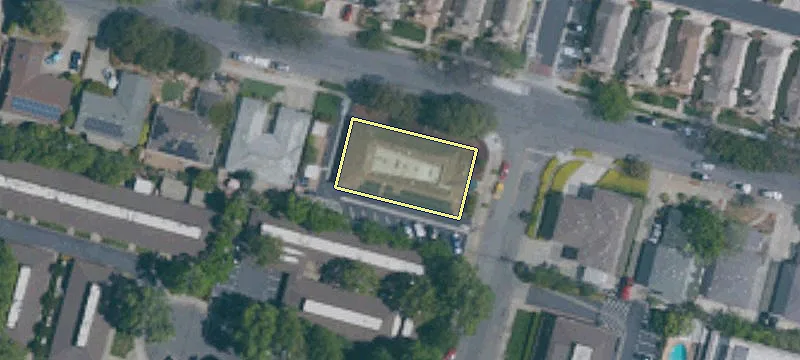 1052 Iowa Ave