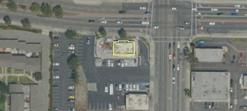 2900 Main St