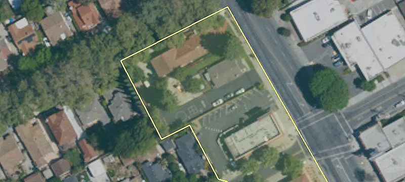 2021 Lincoln Ave