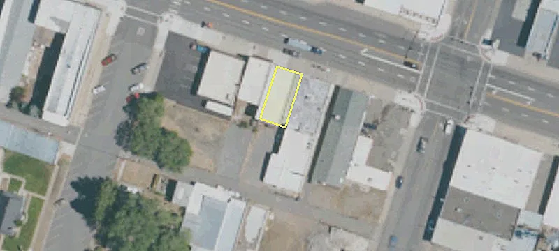 914 Main St