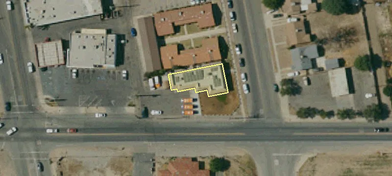 401 Main St