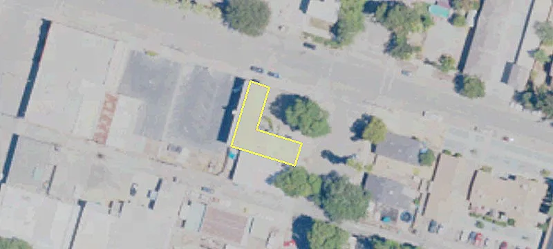411 Main St