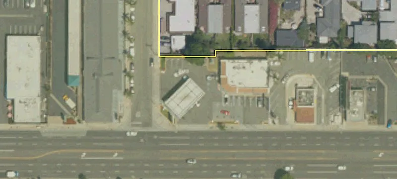 2901 Chapman Ave