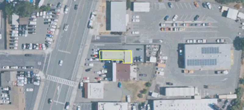 2600 Main St