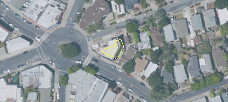 401 Colusa Ave