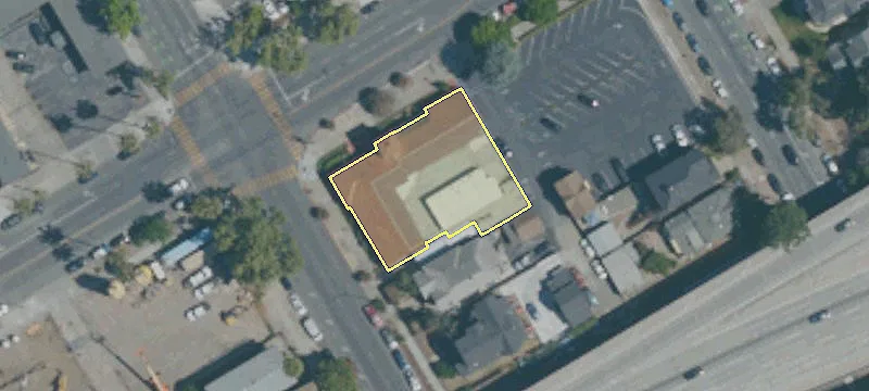 600 2nd St