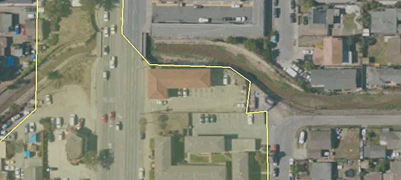 2100 Main St