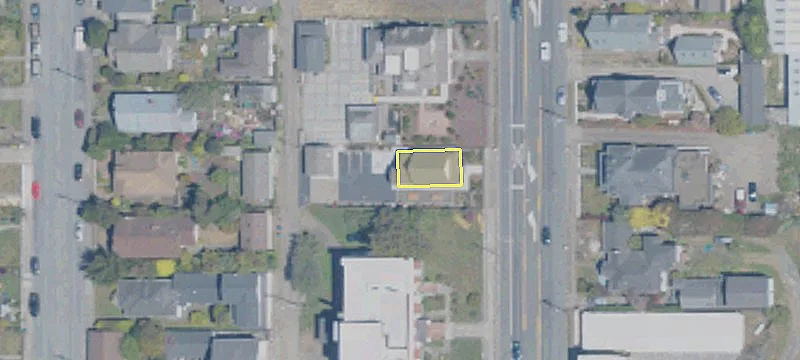 627 Main St