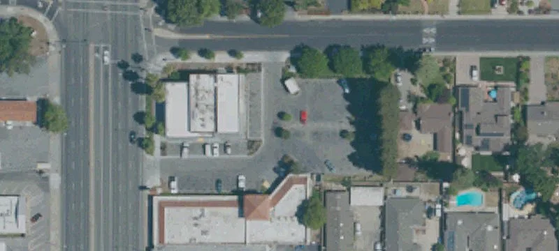 1062 Campbell Ave