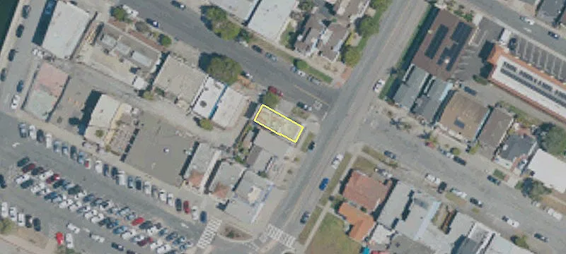 124 Marina Ave