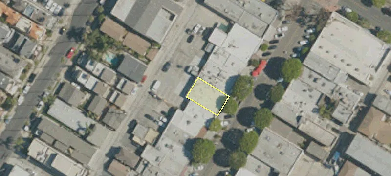 129 Main St