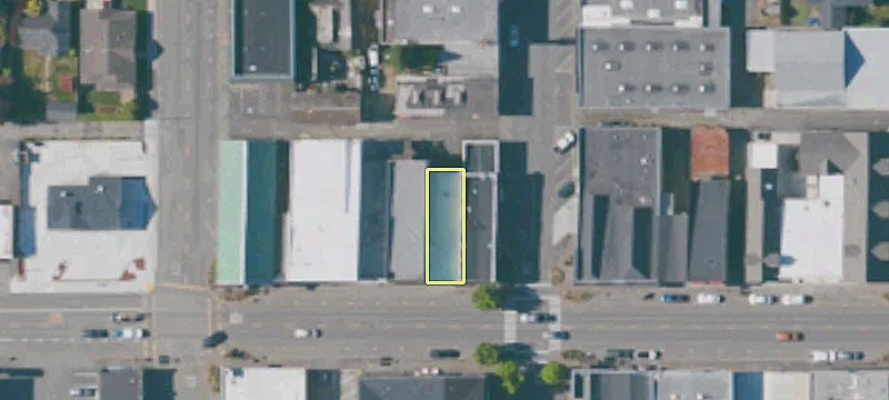 940 Main St