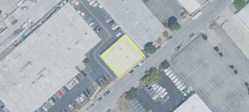 950 Commercial St