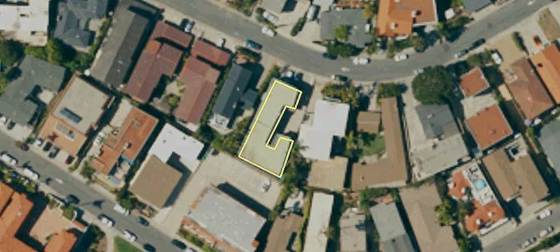243 Avenida Montalvo