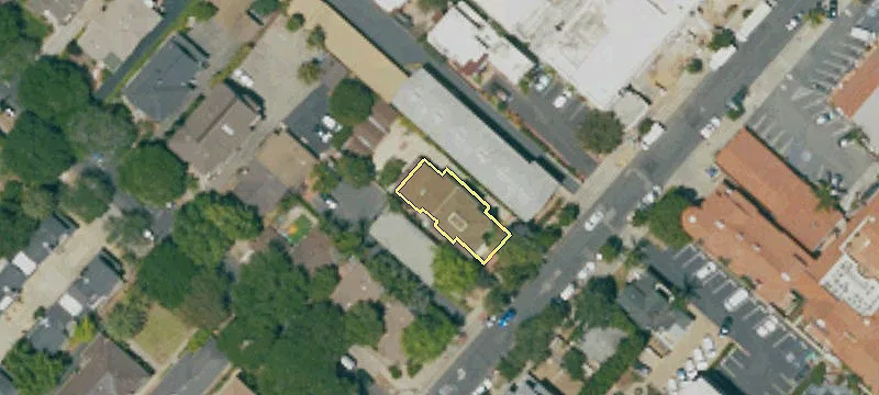 28 Arrellaga St