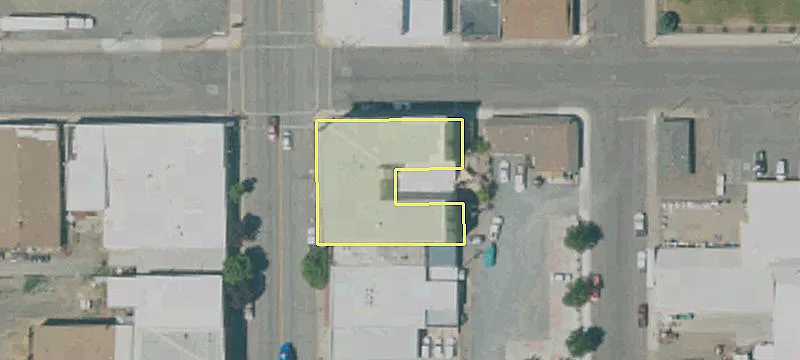 300 Main St