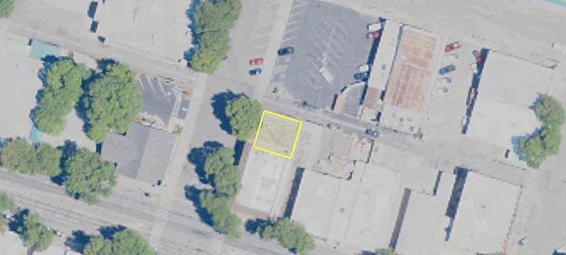 132 6th St