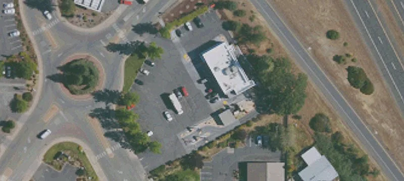 1077 Lakeport Blvd