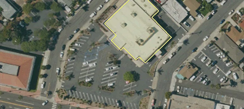 801 El Camino Real