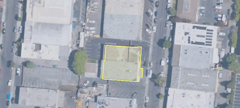 935 Industrial Ave