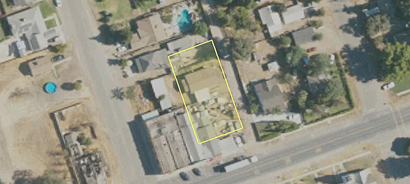 6332 De Woody Ave