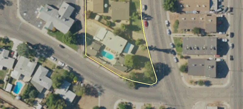1504 Cherry Ave