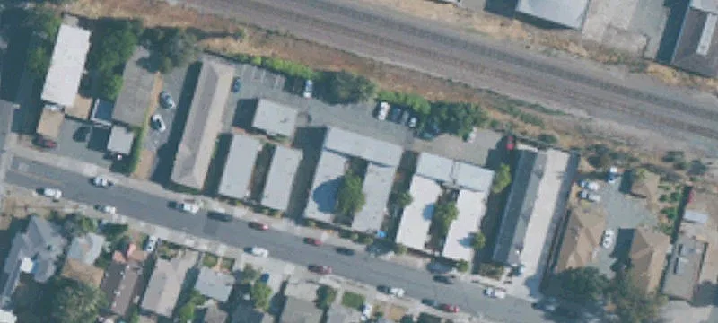 445 Santa Fe Ave